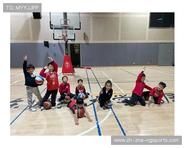 以篮球为纽带探索团队协作精神与青春拼搏力量的深层意义