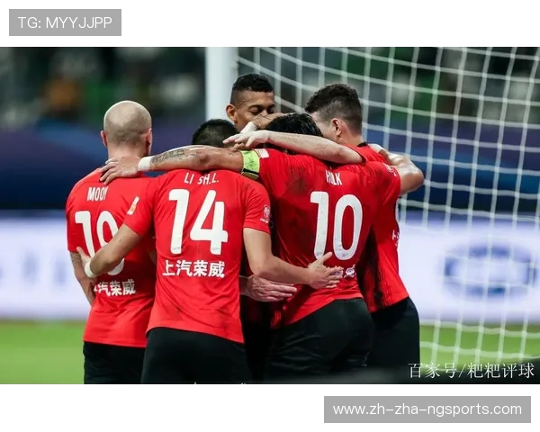 恒大与上港激战正酣9月12日中超焦点战役引发球迷热议